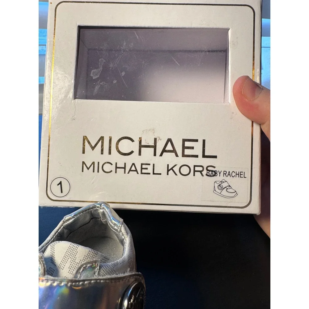 Michael‎ Kors Baby Rachel Sneakers Kids Size 1 Silver Holographic Monogram Logo